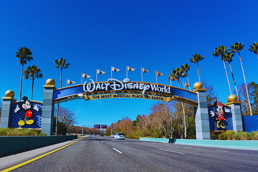 Orlando airport to Disney World